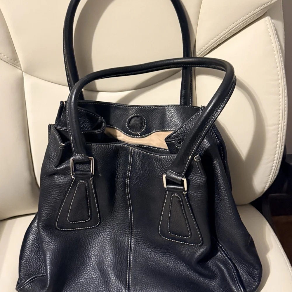 Tignanello VTG Carryall Large Sturdy Black Leather Satchel Shoulder Bag